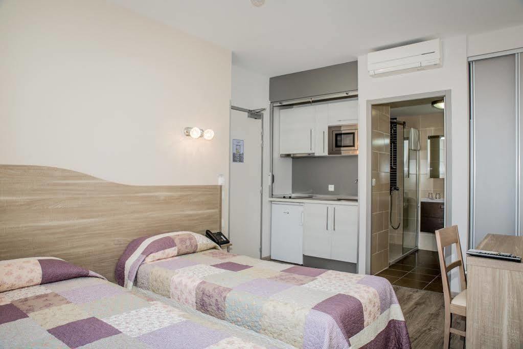 Annexe Hotel De La Gare Hendaye Kültér fotó